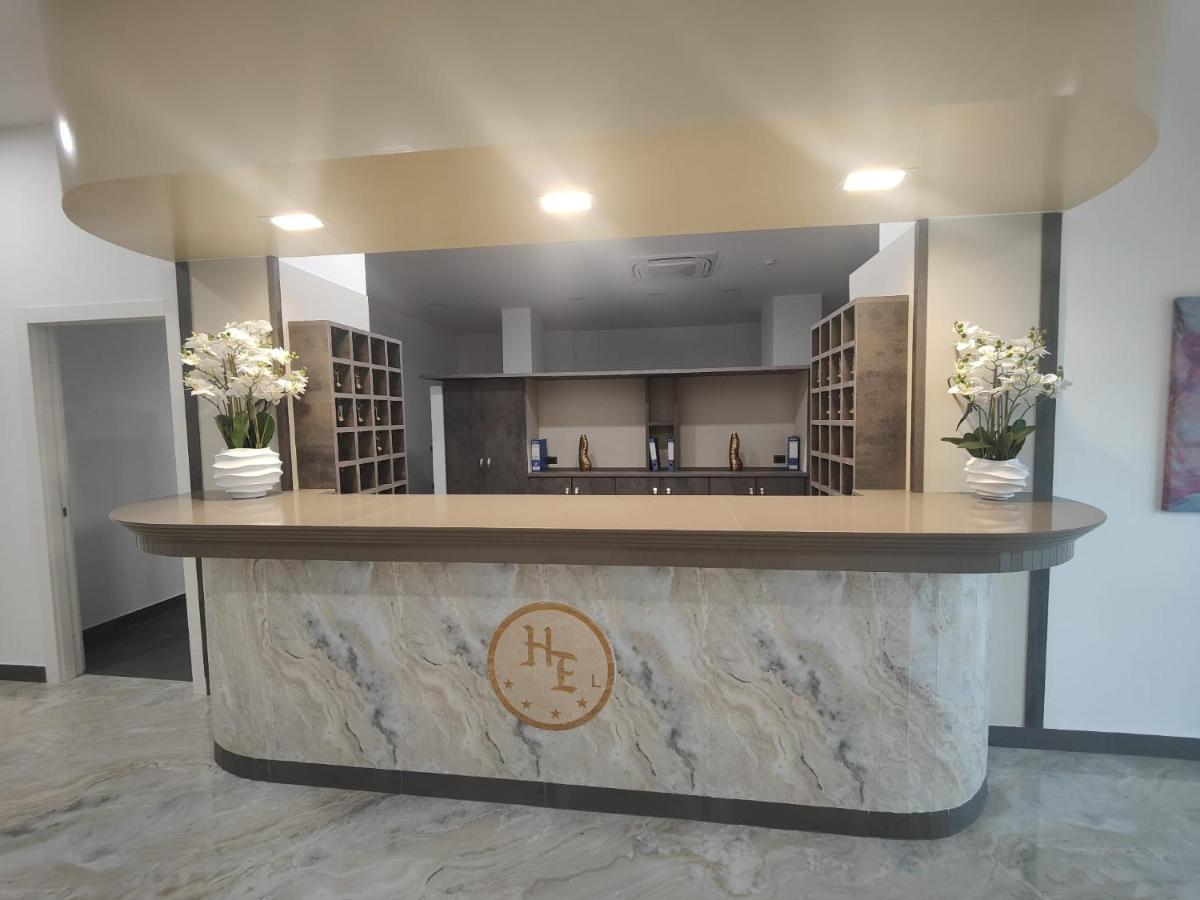 Hotel Эболи Экстерьер фото