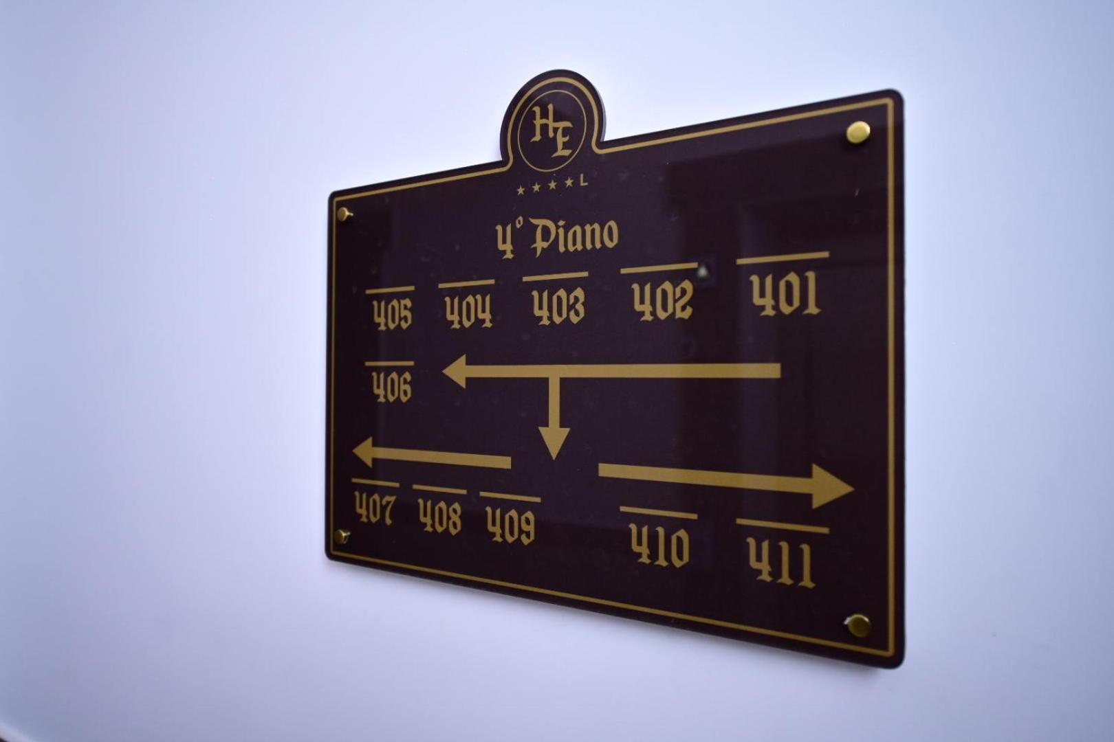 Hotel Эболи Экстерьер фото