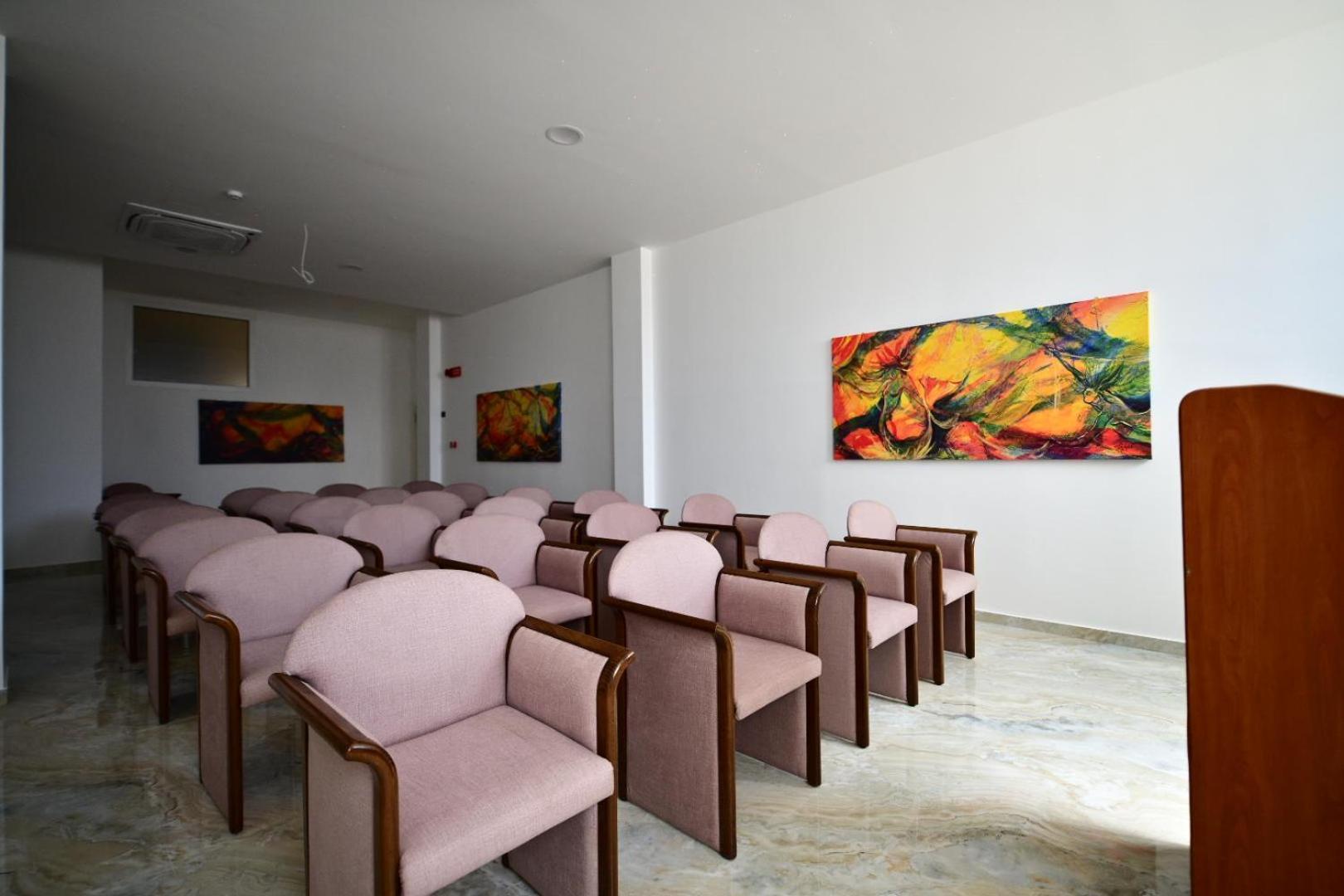 Hotel Эболи Экстерьер фото